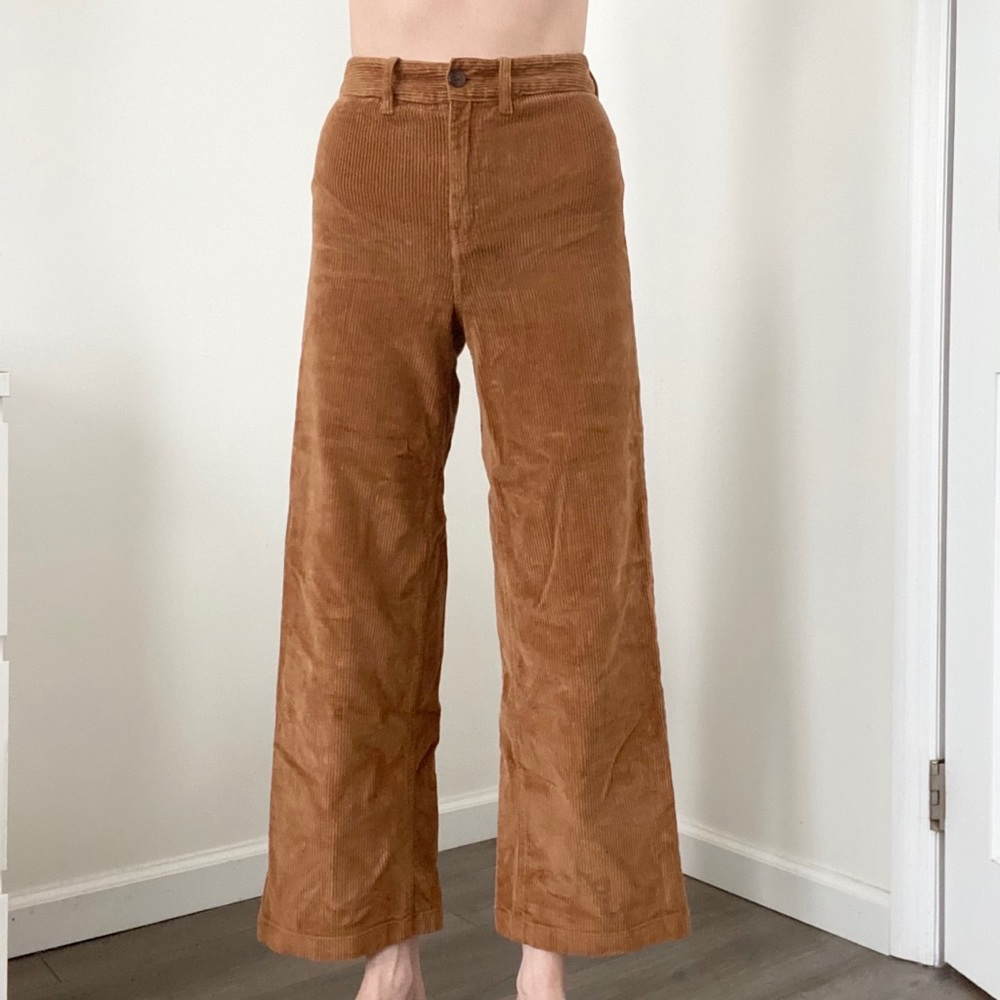 Aritzia high waisted wide leg corduroys - Sz 0